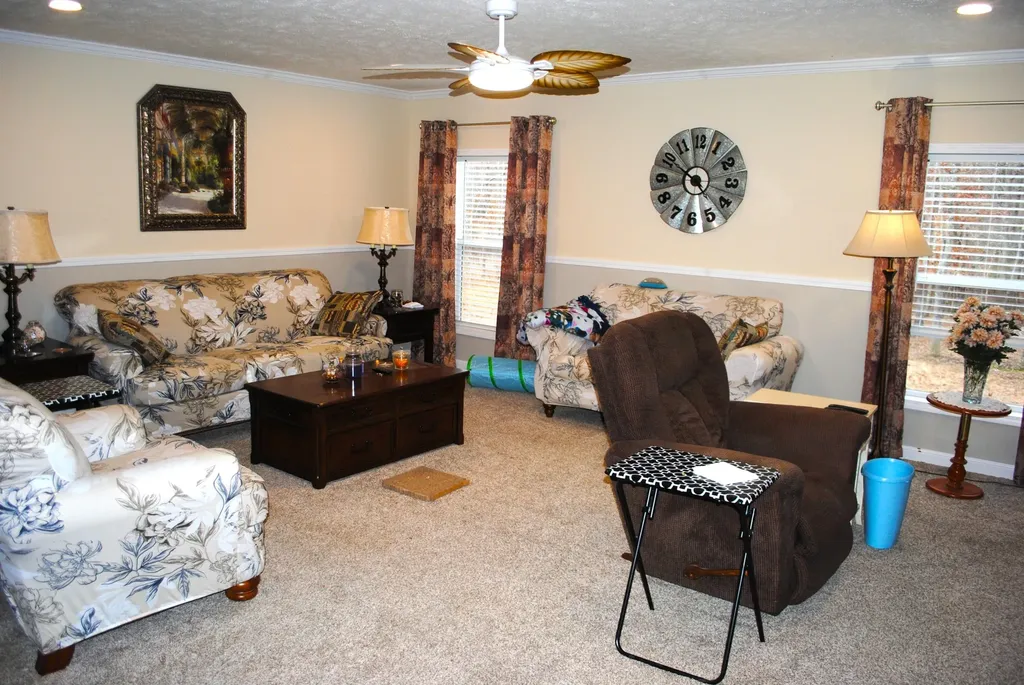 359 Pin Oak Hill Road Stanford KY 40484