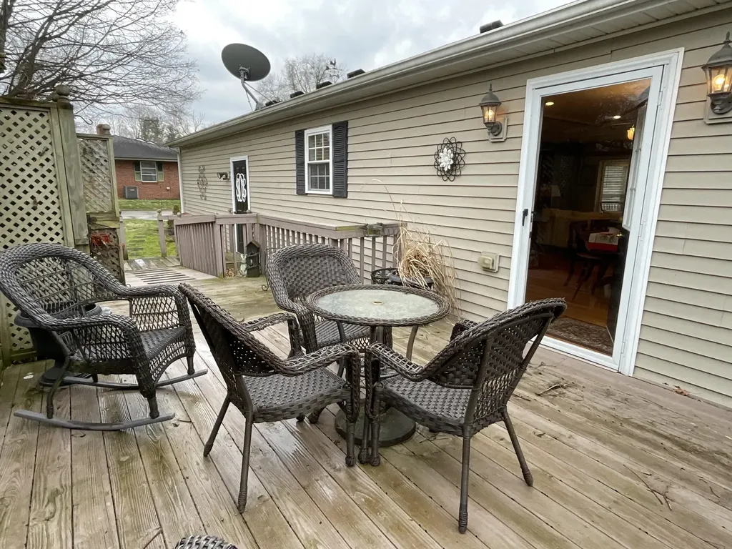 8 Chenault Drive Mt Sterling KY 40353