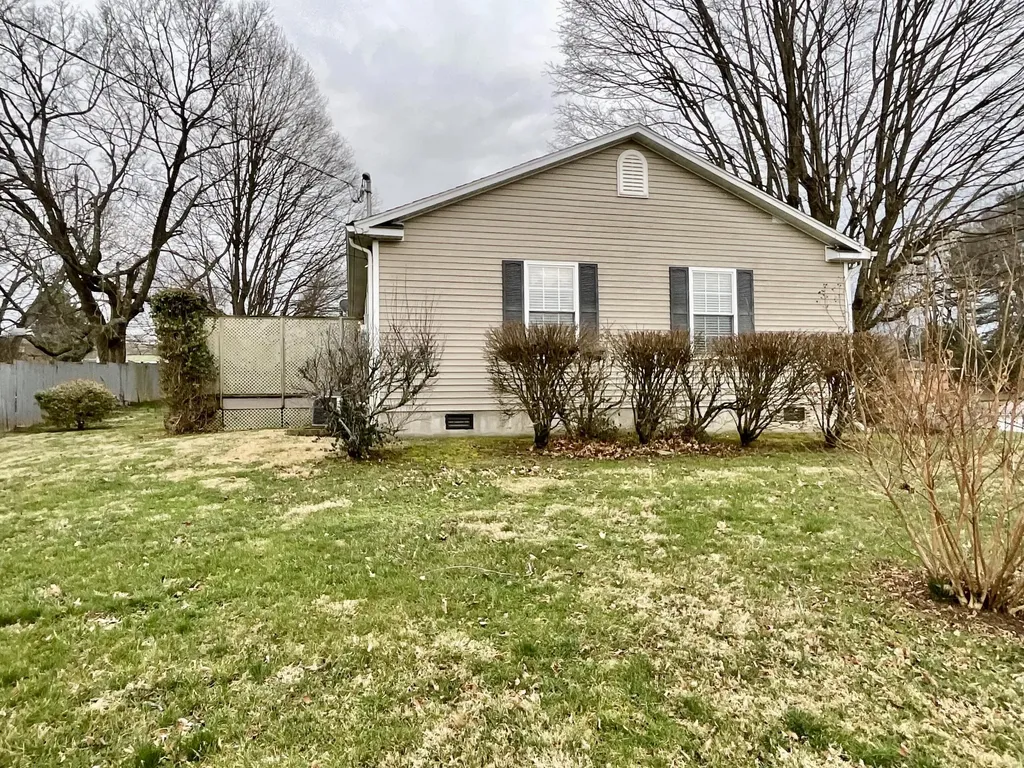 8 Chenault Drive Mt Sterling KY 40353
