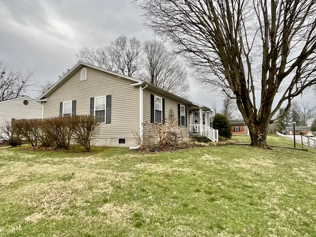 8 Chenault Drive Mt Sterling KY 40353