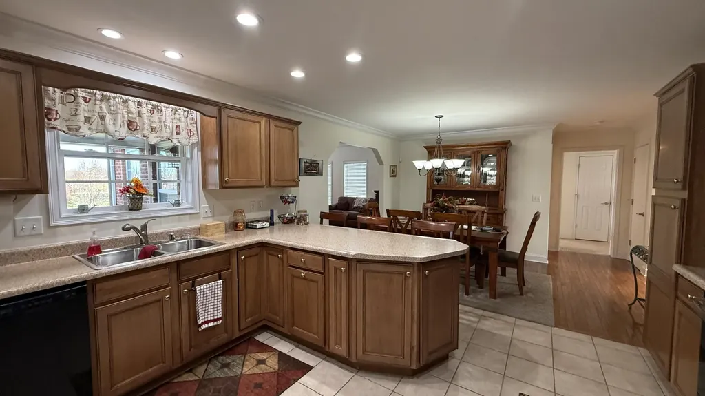 100 South Court Richmond KY 40475