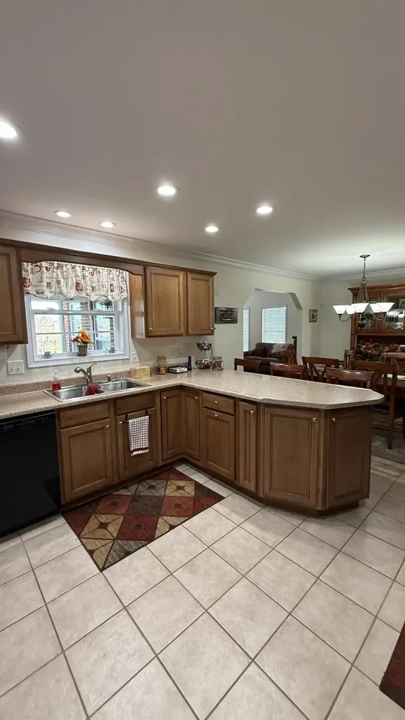 100 South Court Richmond KY 40475
