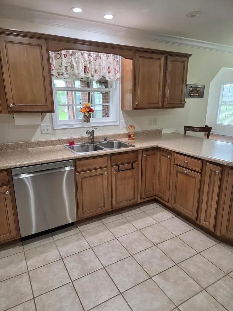 100 South Court Richmond KY 40475