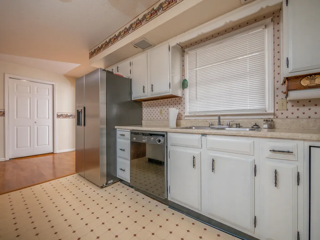 6651 S Highway 211 Salt Lick KY 40371