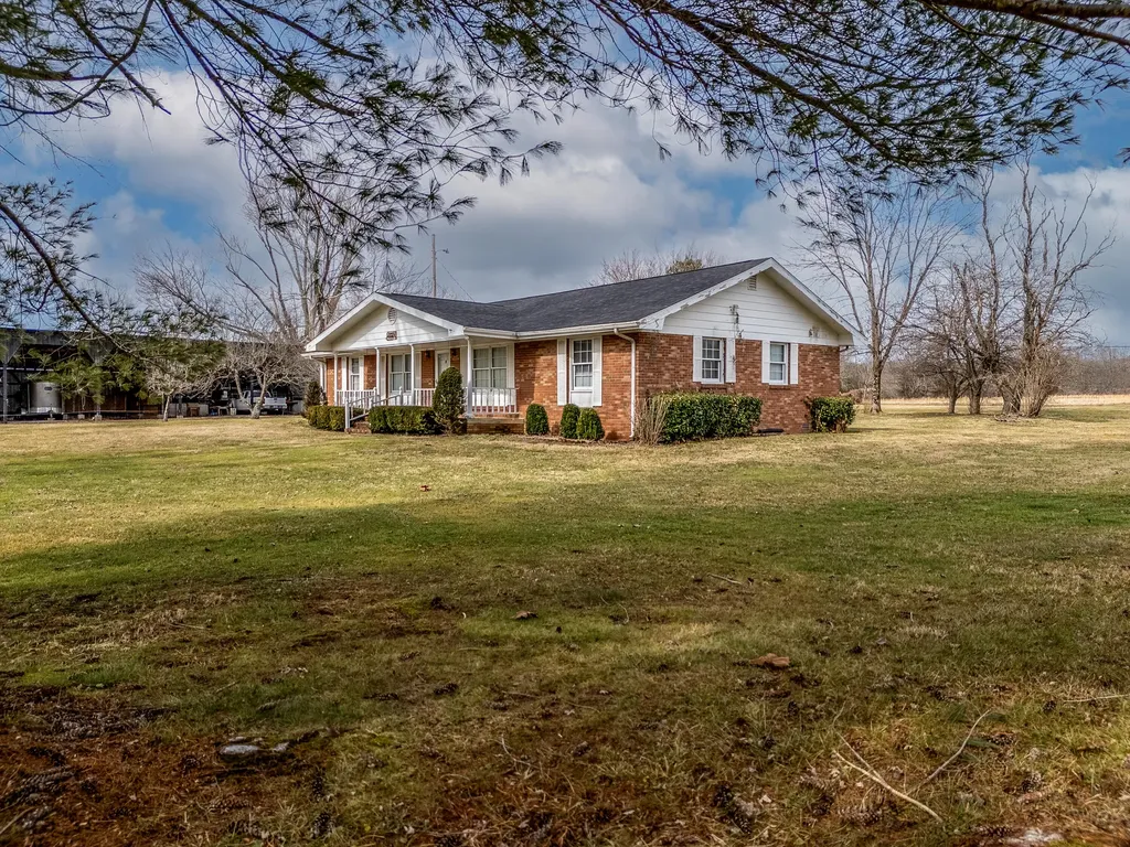 6651 S Highway 211 Salt Lick KY 40371