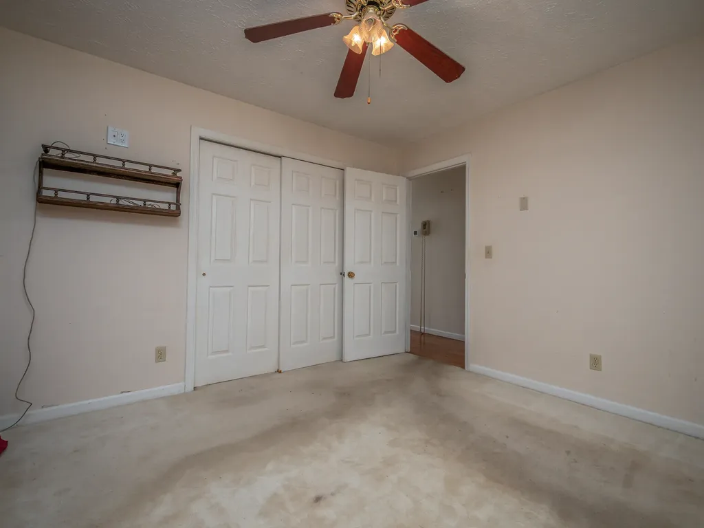 6651 S Highway 211 Salt Lick KY 40371