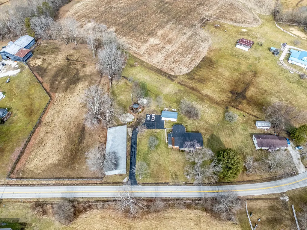 6651 S Highway 211 Salt Lick KY 40371