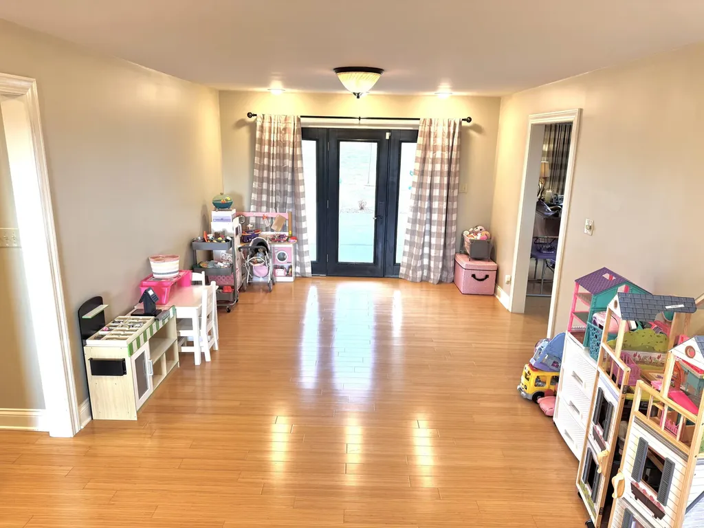 940 West Laurel Road London KY 40741