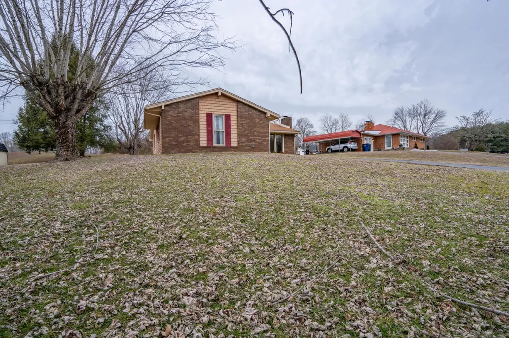 181 Shawnee Drive Vanceburg KY 41179