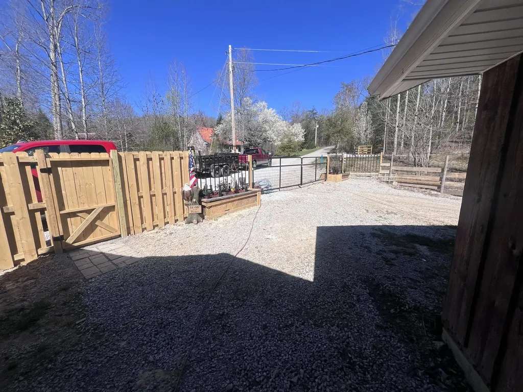 149 Buggs Lane London KY 40744