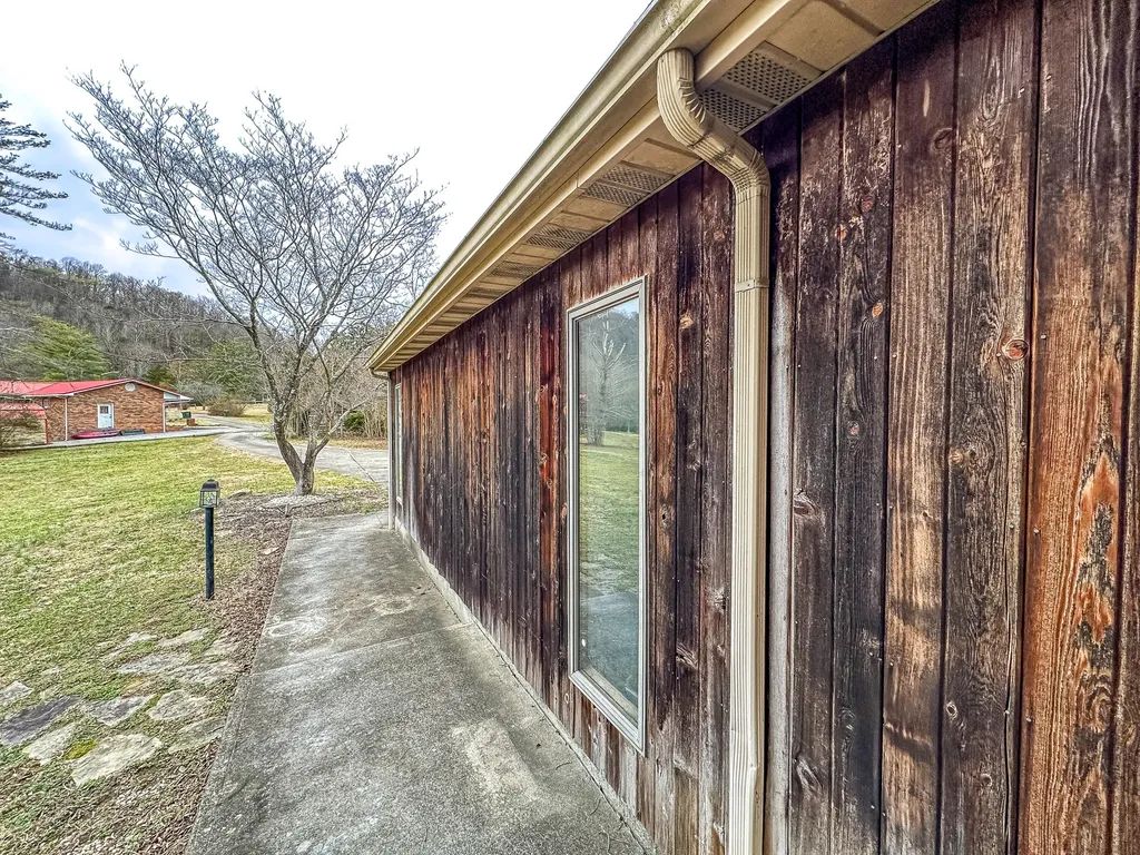 79 Falin Lane Williamsburg KY 40769
