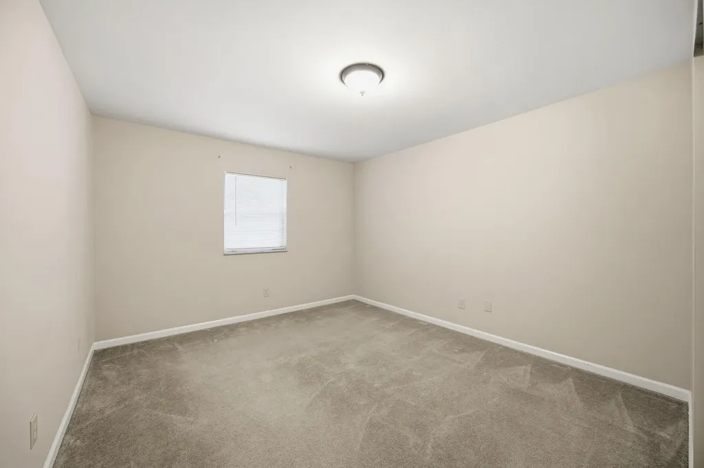 1068 Armstrong Mill Road Lexington KY 40517