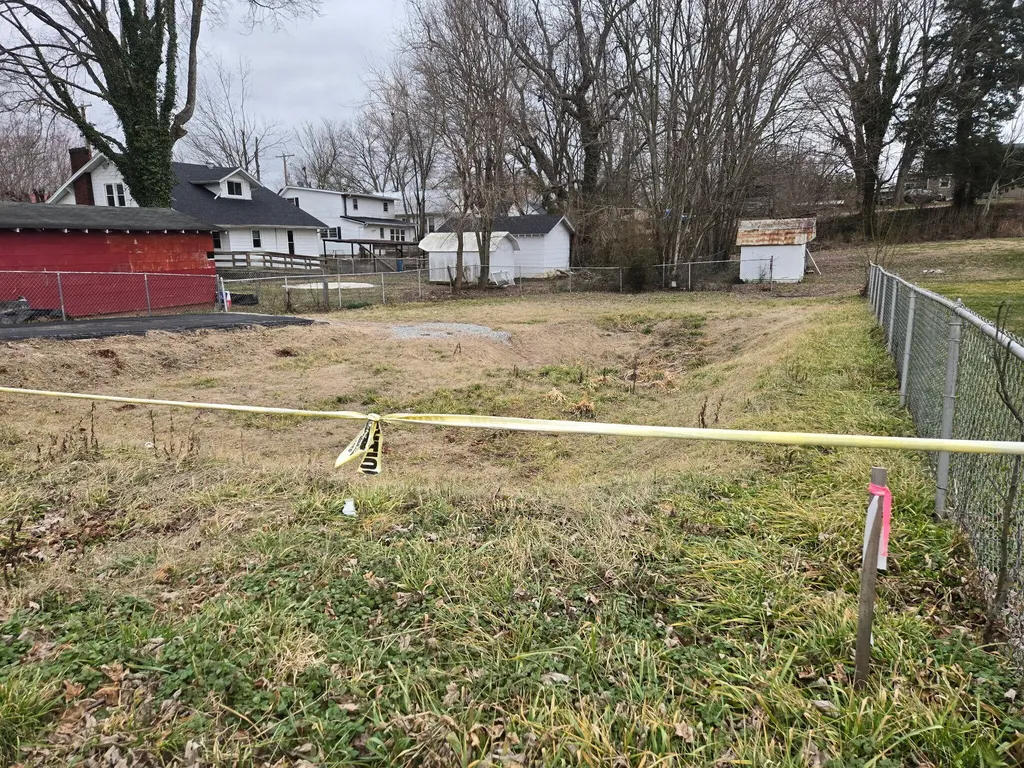 202 Eckstein Street Somerset KY 42501