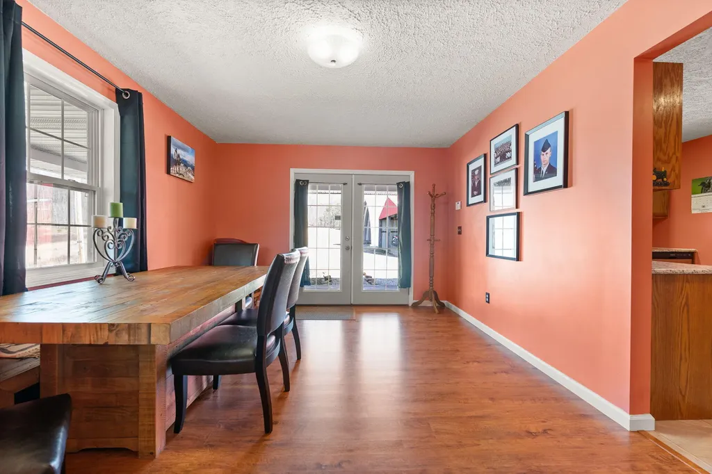 1260 Old Way Road London KY 40741