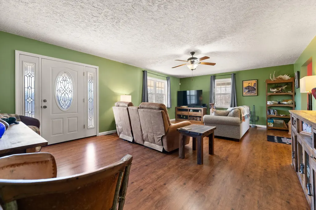 1260 Old Way Road London KY 40741