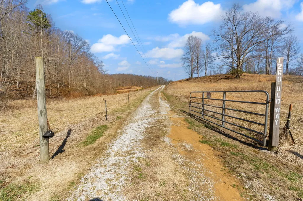 1260 Old Way Road London KY 40741