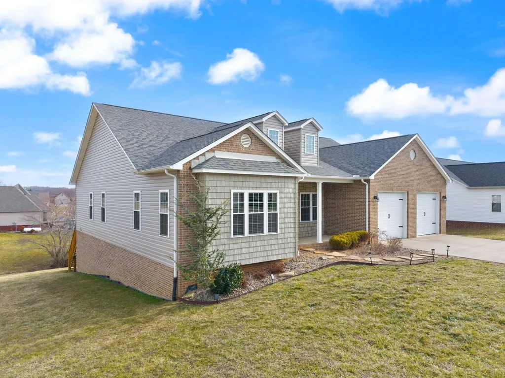 130 Cloyd Drive London KY 40741