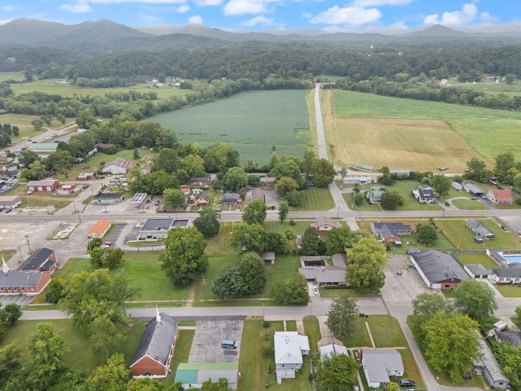 4418 Main Street Clay City KY 40312