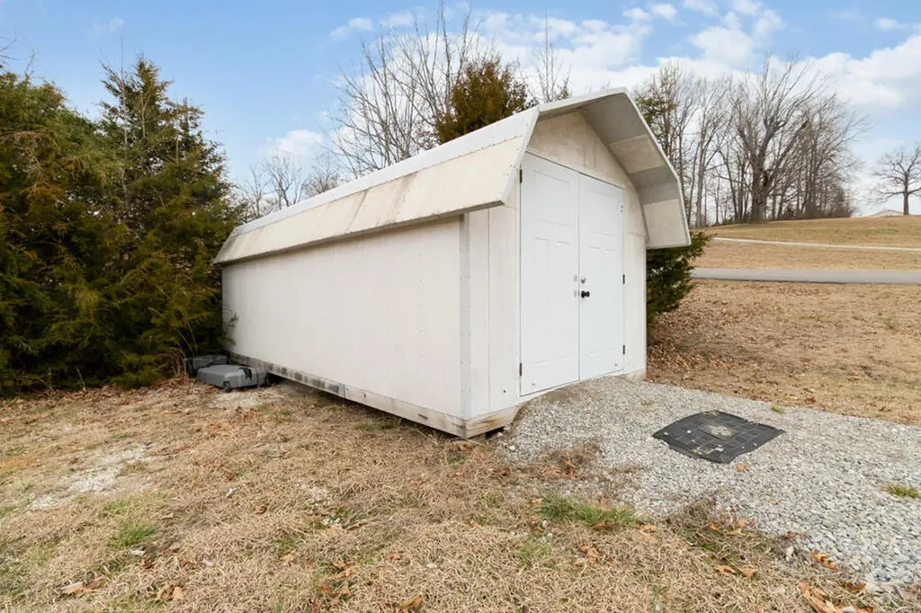 716 Potter Shop Road Nancy KY 42544