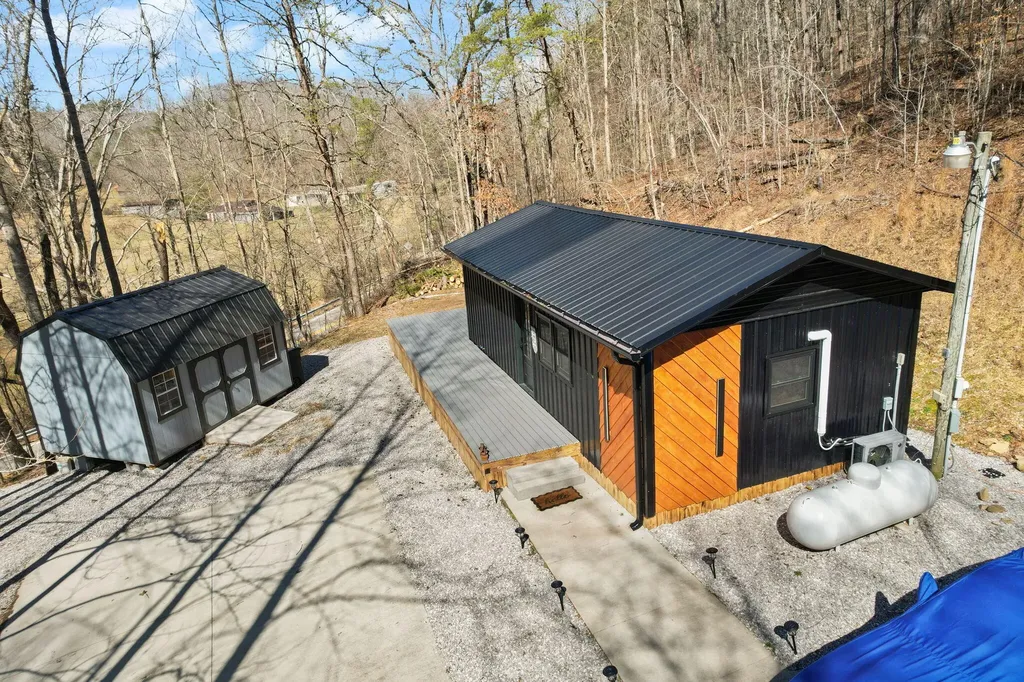 6940 State Highway 229 Barbourville KY 40906