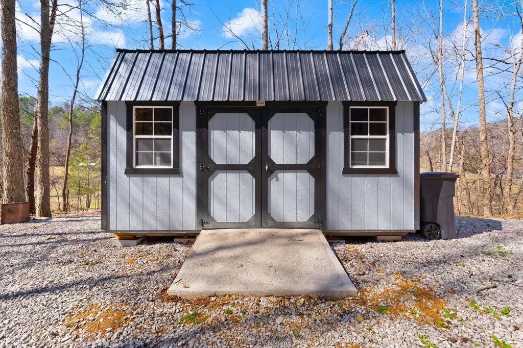 6940 State Highway 229 Barbourville KY 40906