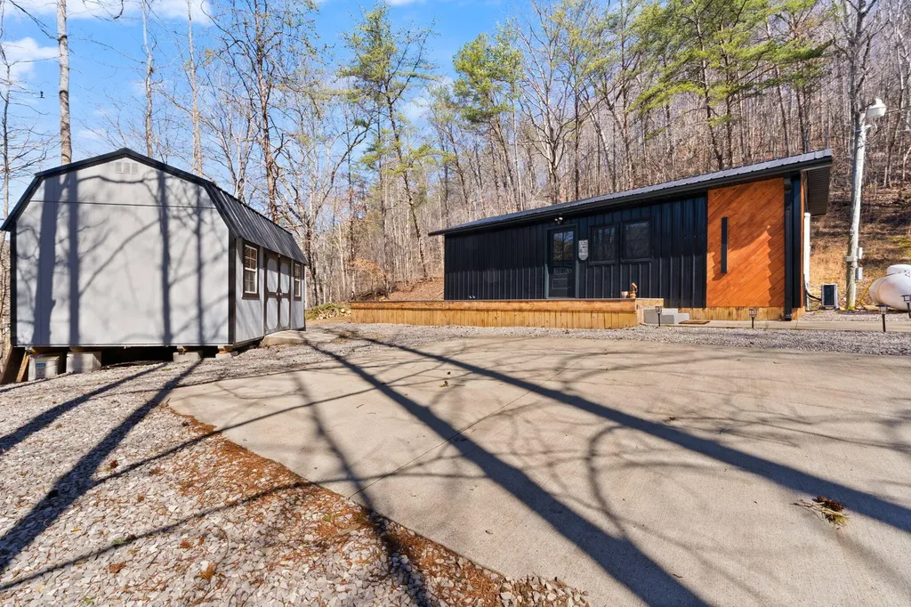 6940 State Highway 229 Barbourville KY 40906