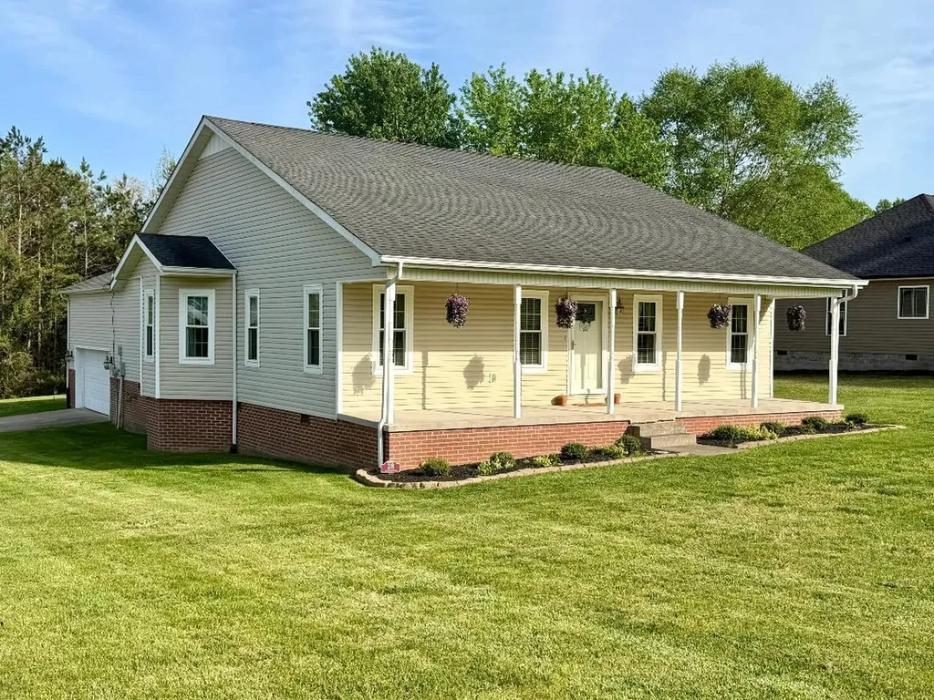 28 Lakepointe Drive Corbin KY 40701