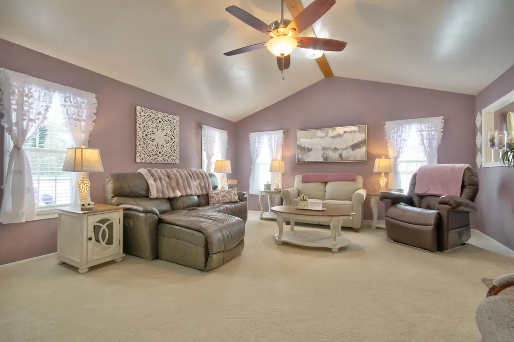 28 Lakepointe Drive Corbin KY 40701