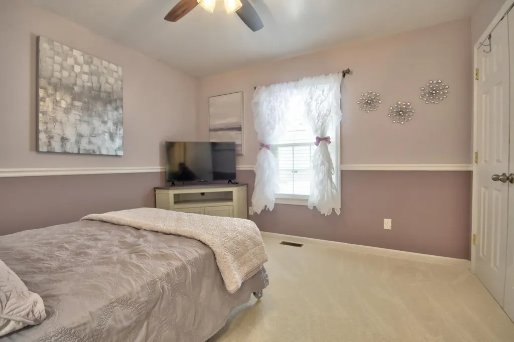 28 Lakepointe Drive Corbin KY 40701
