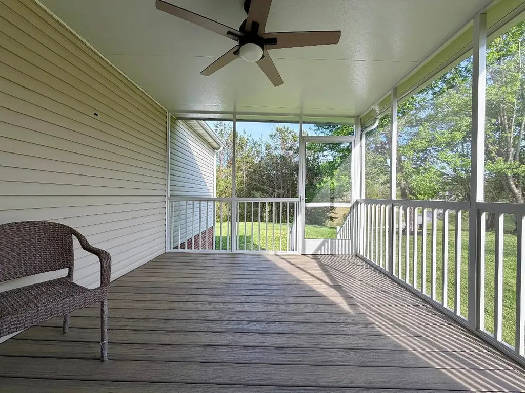 28 Lakepointe Drive Corbin KY 40701