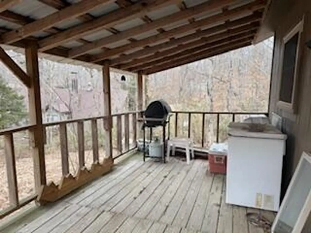 102 Fifth Jasper Road Burnside KY 42519