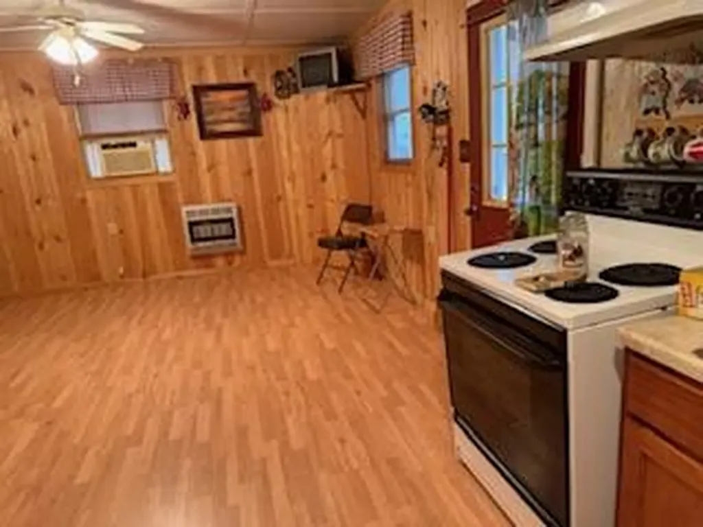 102 Fifth Jasper Road Burnside KY 42519