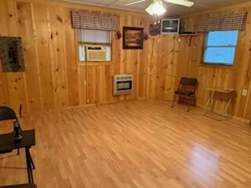 102 Fifth Jasper Road Burnside KY 42519
