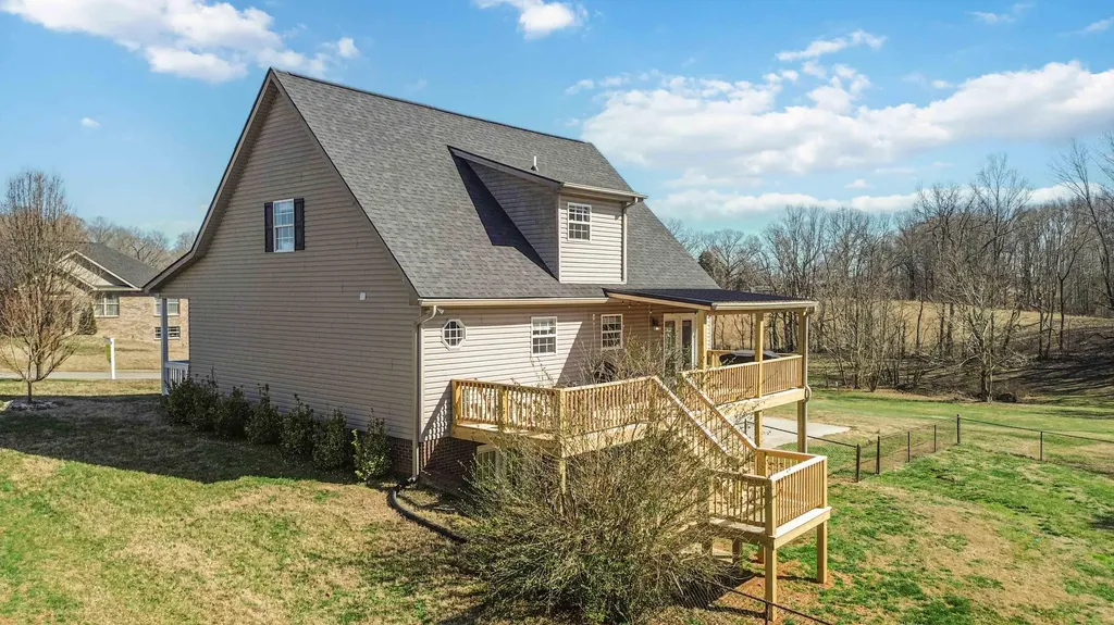 386 Whisper Woods Drive Somerset KY 42503