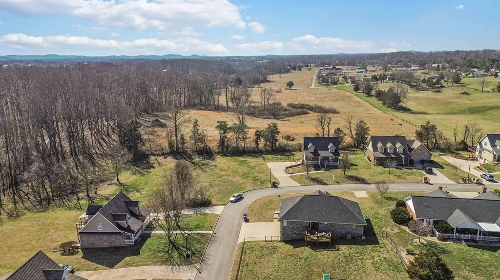 386 Whisper Woods Drive Somerset KY 42503