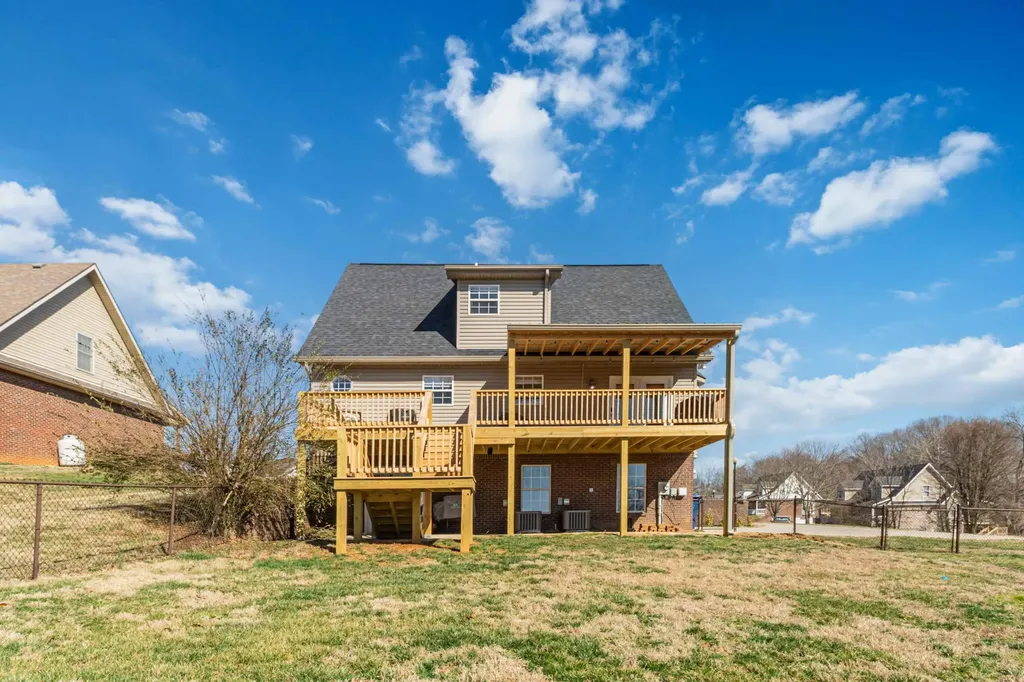 386 Whisper Woods Drive Somerset KY 42503