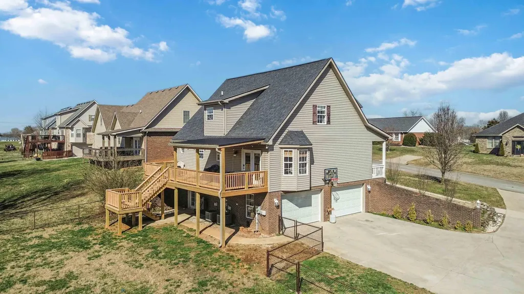 386 Whisper Woods Drive Somerset KY 42503