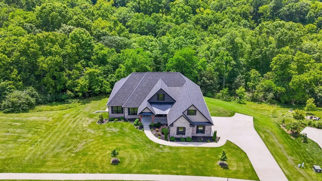 125 Hickory Meadows Drive Richmond KY 40475