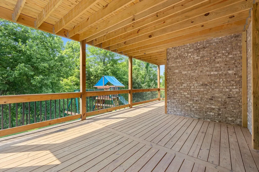 125 Hickory Meadows Drive Richmond KY 40475