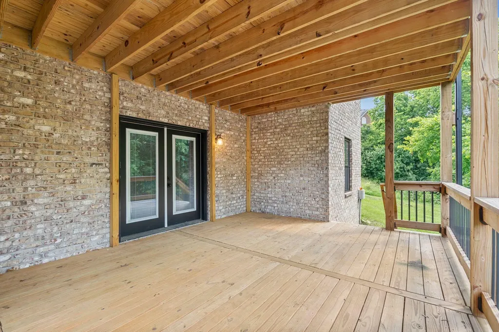 125 Hickory Meadows Drive Richmond KY 40475