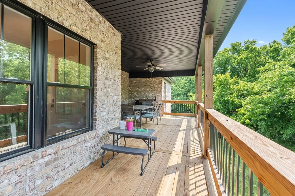 125 Hickory Meadows Drive Richmond KY 40475