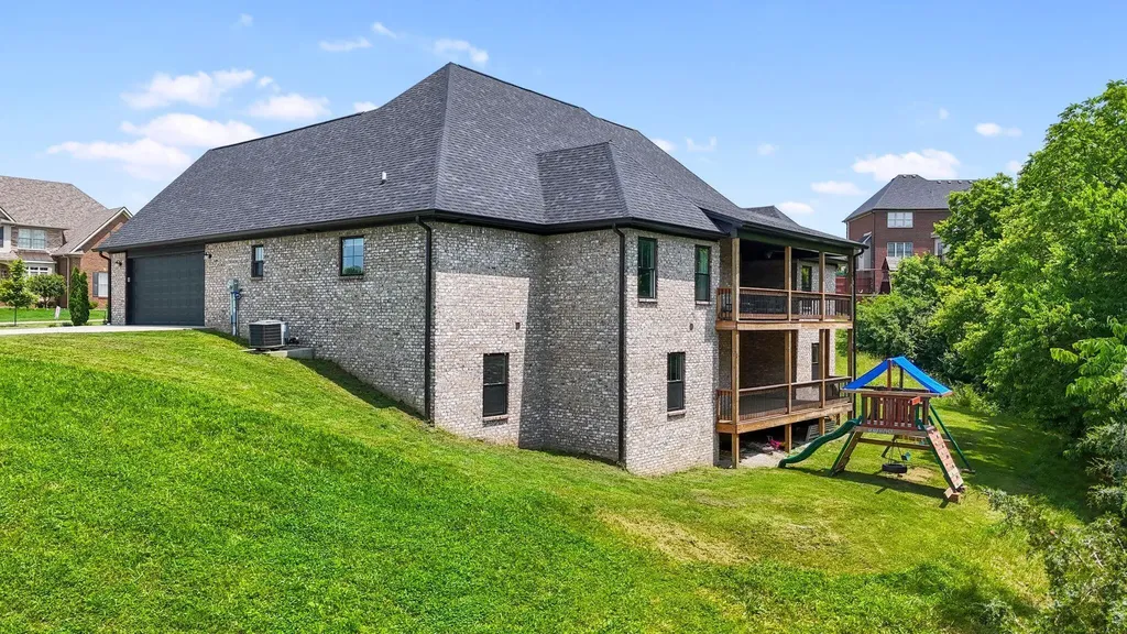125 Hickory Meadows Drive Richmond KY 40475