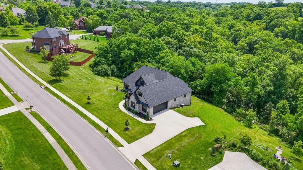 125 Hickory Meadows Drive Richmond KY 40475