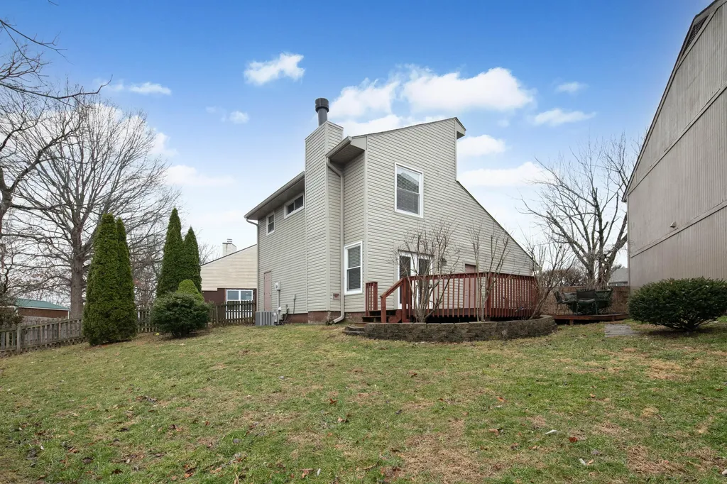 1633 Prairie Circle Lexington KY 40515
