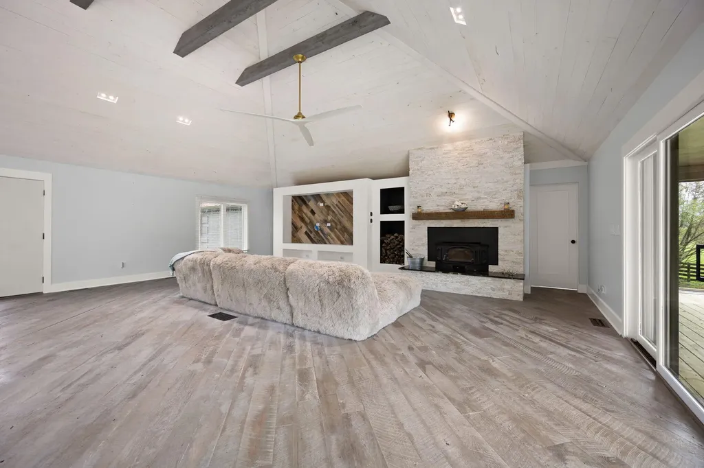 104 Barkley Estates Nicholasville KY 40356