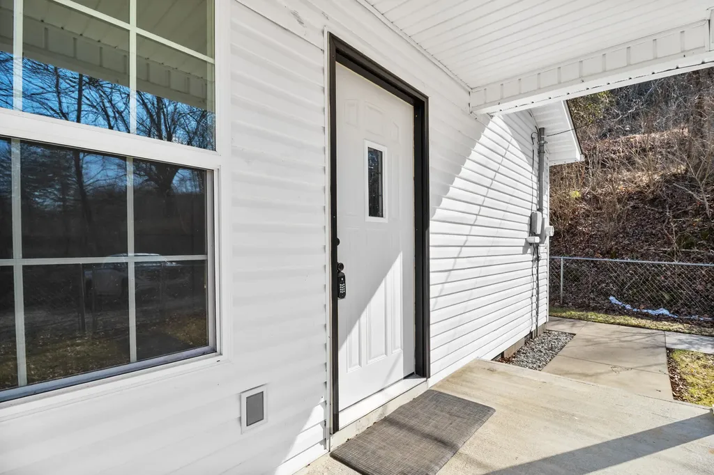 51 High Street Mckee KY 40447