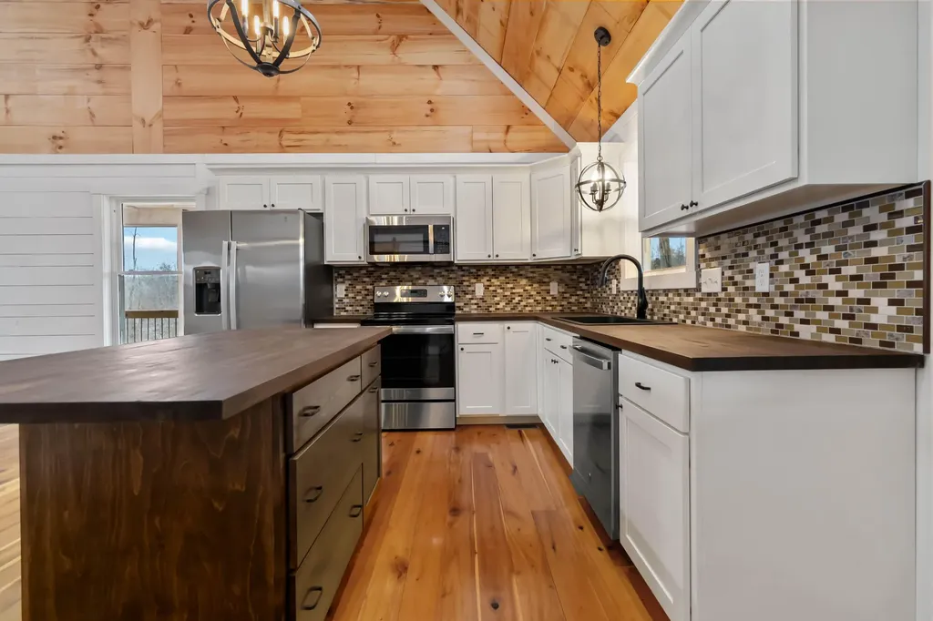 394 Pumpkin Creek Circle Jamestown KY 42629
