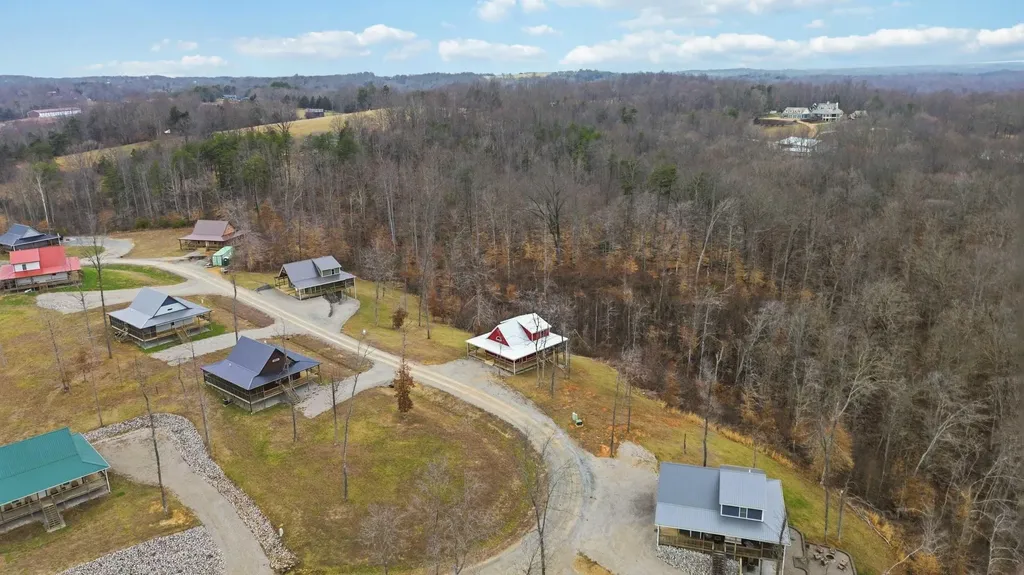 255 Pumpkin Creek Circle Jamestown KY 42629