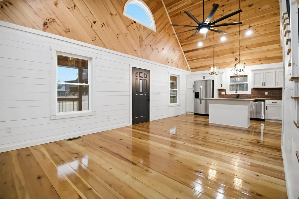 255 Pumpkin Creek Circle Jamestown KY 42629