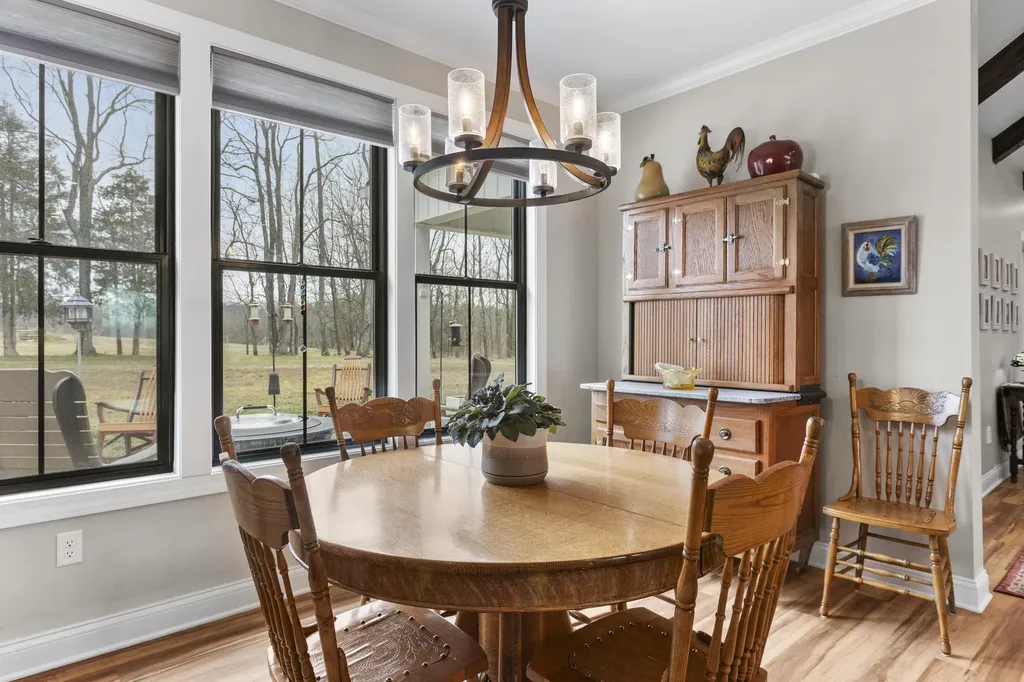 1346 Mundys Landing Road Versailles KY 40383